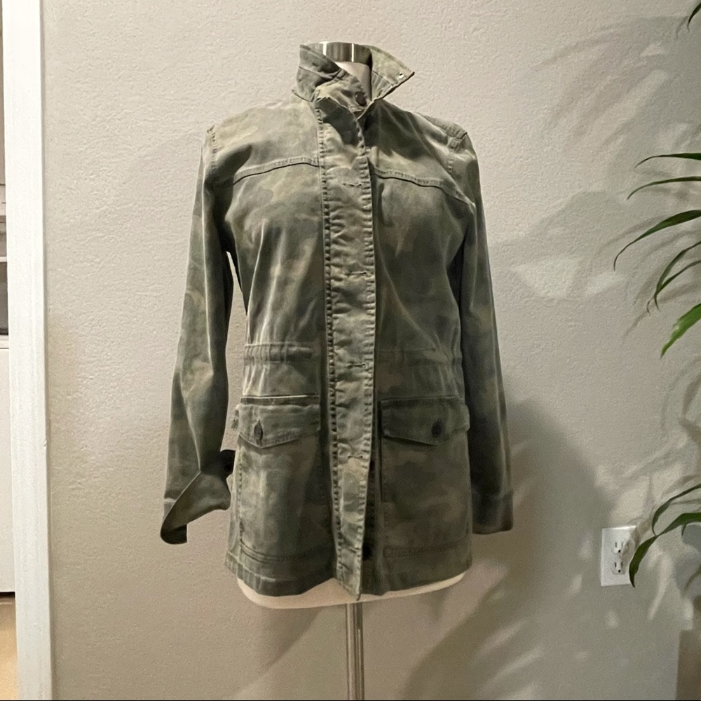 Camo lucky brand drawstring jacket